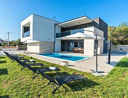 Villa F A Zadarvillas