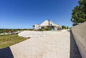 Villa Descansa in Dracevac Ninski