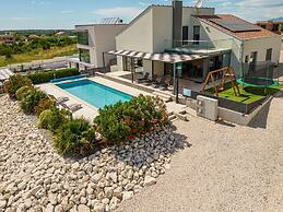 Villa Descansa in Dracevac Ninski