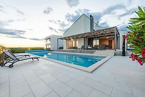 Villa Descansa in Dracevac Ninski