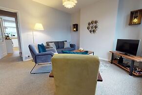 Stayzo 2BR House Accommodation in Peterborough