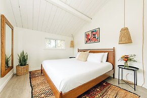 The Green Room Hotel