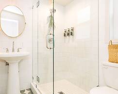 The Green Room Hotel