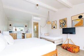 The Green Room Hotel