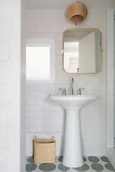 The Green Room Hotel