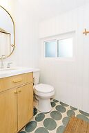 The Green Room Hotel