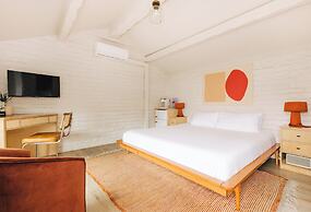 The Green Room Hotel