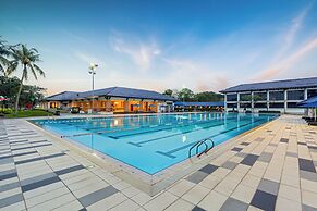 Glenmarie Hotel & Golf Resort