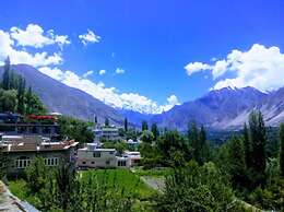 Hilltop Hotel Hunza