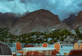 Hilltop Hotel Hunza