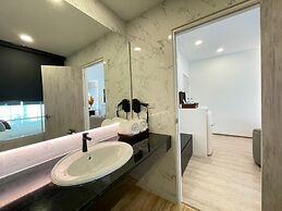 R2 Hotel Chiangmai