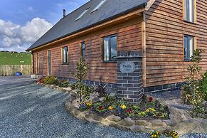 Holly Lodge