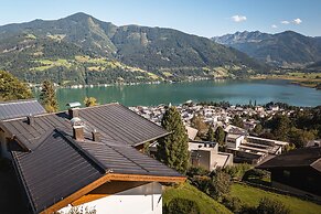 Chalet Crown of the Alps