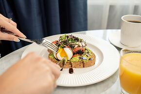 The LaSalle Chicago, Autograph Collection by Marriott