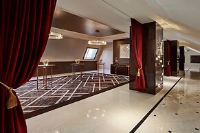 The LaSalle Chicago, Autograph Collection by Marriott