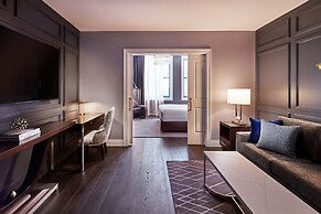 The LaSalle Chicago, Autograph Collection by Marriott