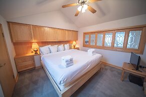 Chateaux Dumont 2725