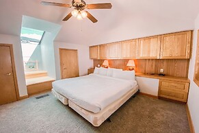 Chateaux Dumont 2725