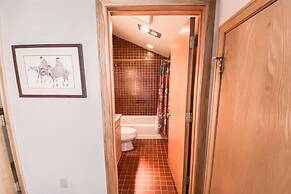 Chateaux Dumont 2725