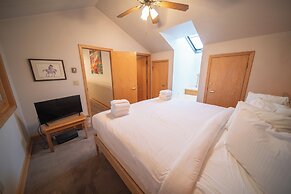 Chateaux Dumont 2725