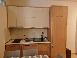 Holiday 2-bedroom Apartment in Vlora