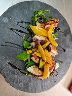 Holiday 2-bedroom Apartment in Vlora