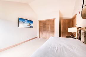 Red Hawk Townhomes 2338