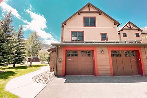 Red Hawk Townhomes 2338