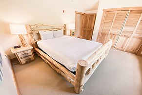 Red Hawk Townhomes 2338