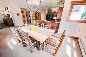 Red Hawk Townhomes 2338