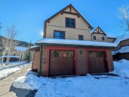 Red Hawk Townhomes 2338
