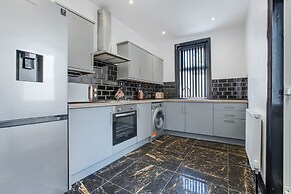 Mixies Manor Sasco Apartments