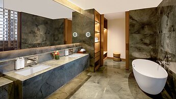 HUALUXE Qingdao Licang