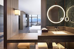 HUALUXE Qingdao Licang