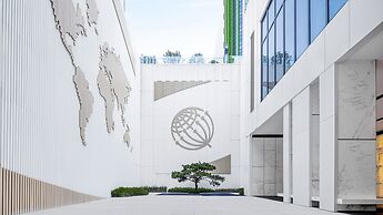 HUALUXE Qingdao Licang