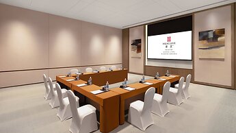 HUALUXE Qingdao Licang