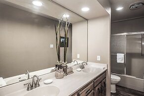 White Mountain Chateau