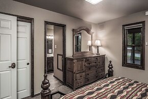 White Mountain Chateau