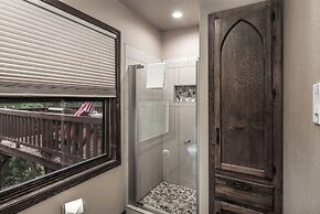 White Mountain Chateau