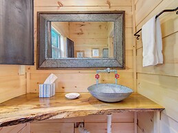 Bearly Hidden by Jackson Mountain Rentals