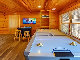 Family Ties Lodge by Jackson Mountain Rentals