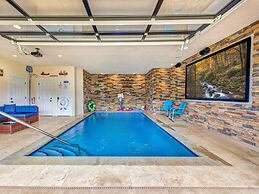 Splashtastic View Lodge by Jackson Mountain Rentals