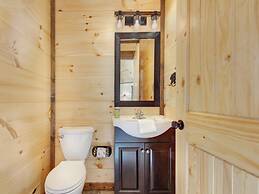 Splashtastic View Lodge by Jackson Mountain Rentals