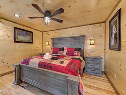 Splashtastic View Lodge by Jackson Mountain Rentals