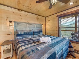 Splashtastic View Lodge by Jackson Mountain Rentals