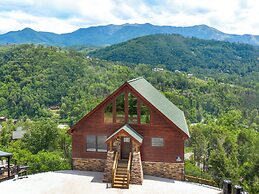 Splashtastic View Lodge by Jackson Mountain Rentals