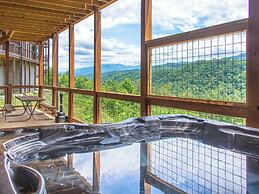 Splashtastic View Lodge by Jackson Mountain Rentals
