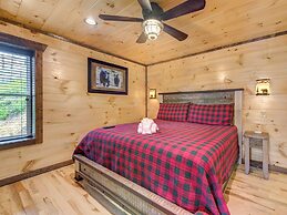 Splashtastic View Lodge by Jackson Mountain Rentals