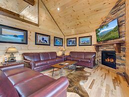 Splashtastic View Lodge by Jackson Mountain Rentals