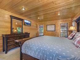 Alexas Hideaway by Jackson Mountain Rentals